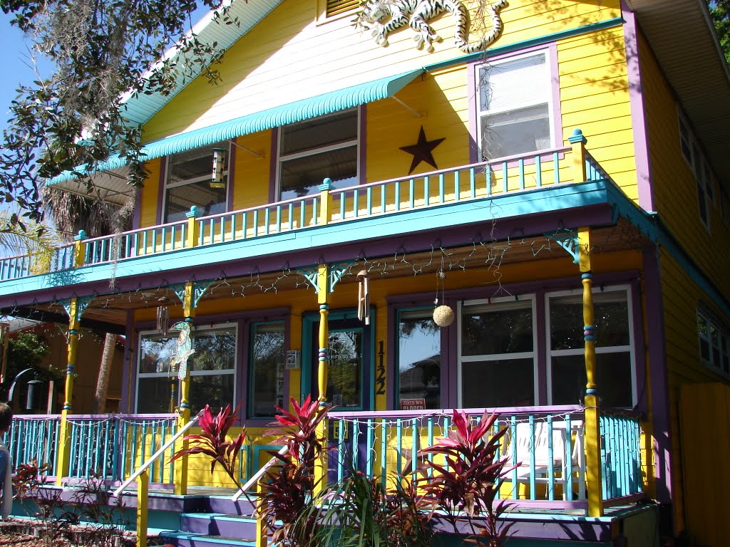 Kaos Gallery, Village of the Arts, Bradenton, Florida