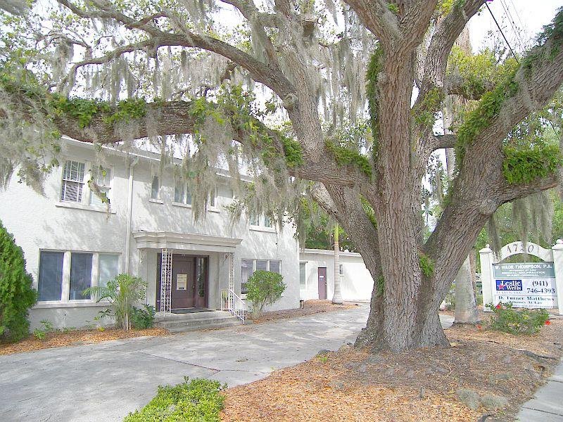 Leslie Wells Realty Manatee Ave.