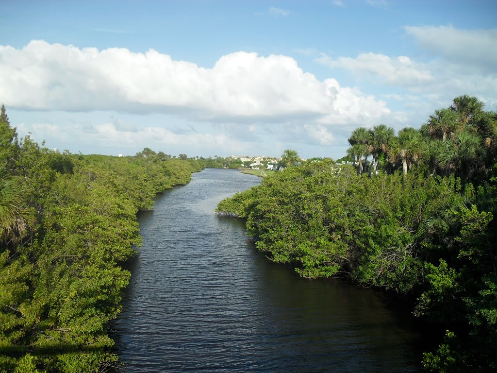 Facing east from the pedestrian bridge just south of the Merril P Barber bridge