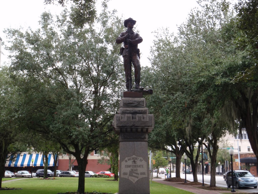 Gainesville Confederate Monument