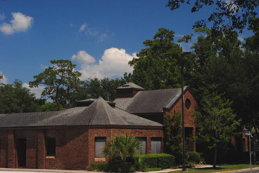 East of Downtown Gainesville, Florida