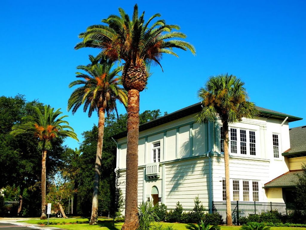 Kirby Smith Center