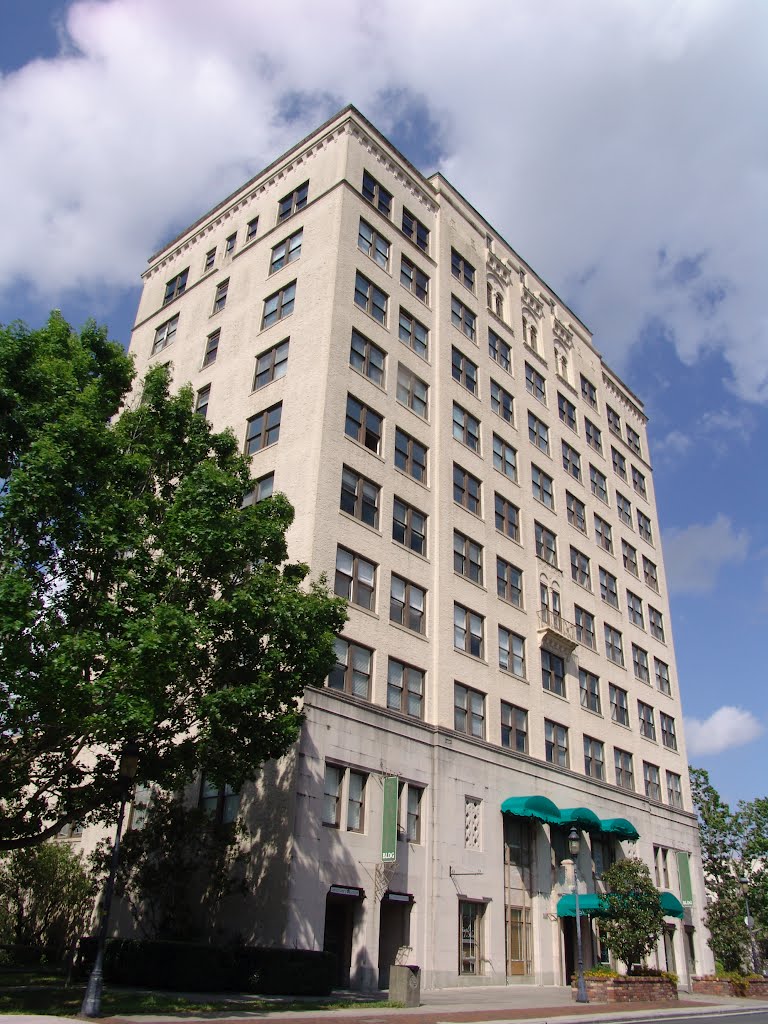 Dixie Hotel - Seagle Building, built in 1927, Gainesville NR (3-31-2012)