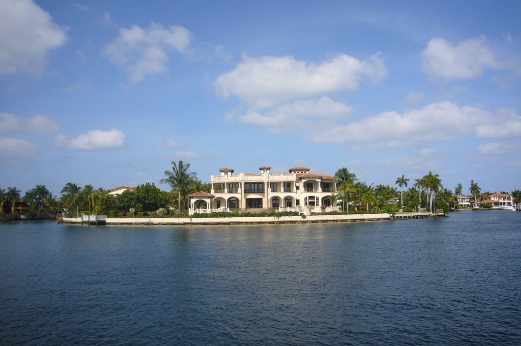Golden Beach Mansion