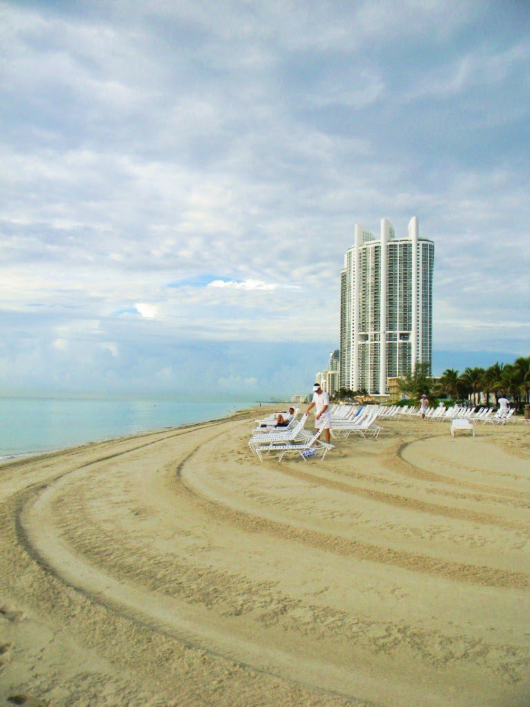 TRAFFIC REPORT: BEACH HIGHWAY  CLEAR
