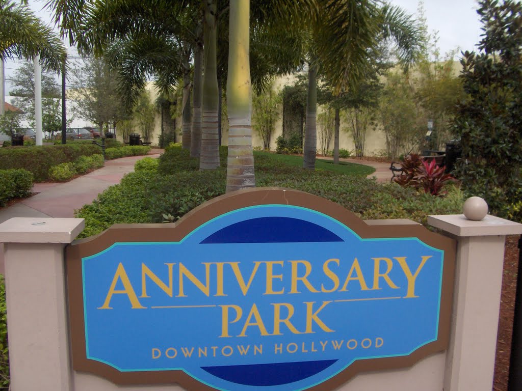 Joli petit parc sur Hollywood Blvd. Nice Oasis Downtown Hollywood, FL.