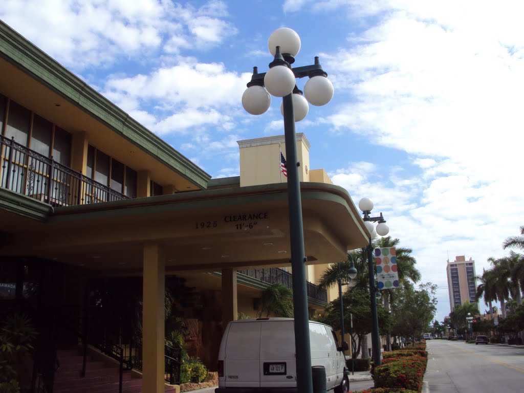 Ramada Hotels Entrance