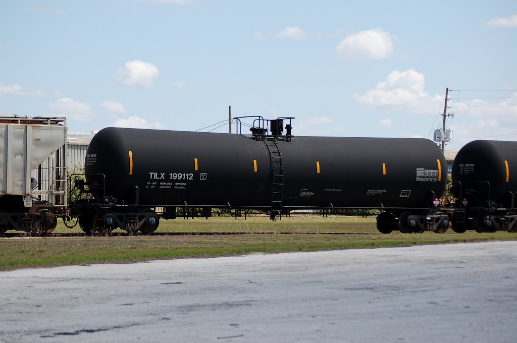 Trinity Industries Leasing Company Tank Car No. 199112 at Bartow, FL