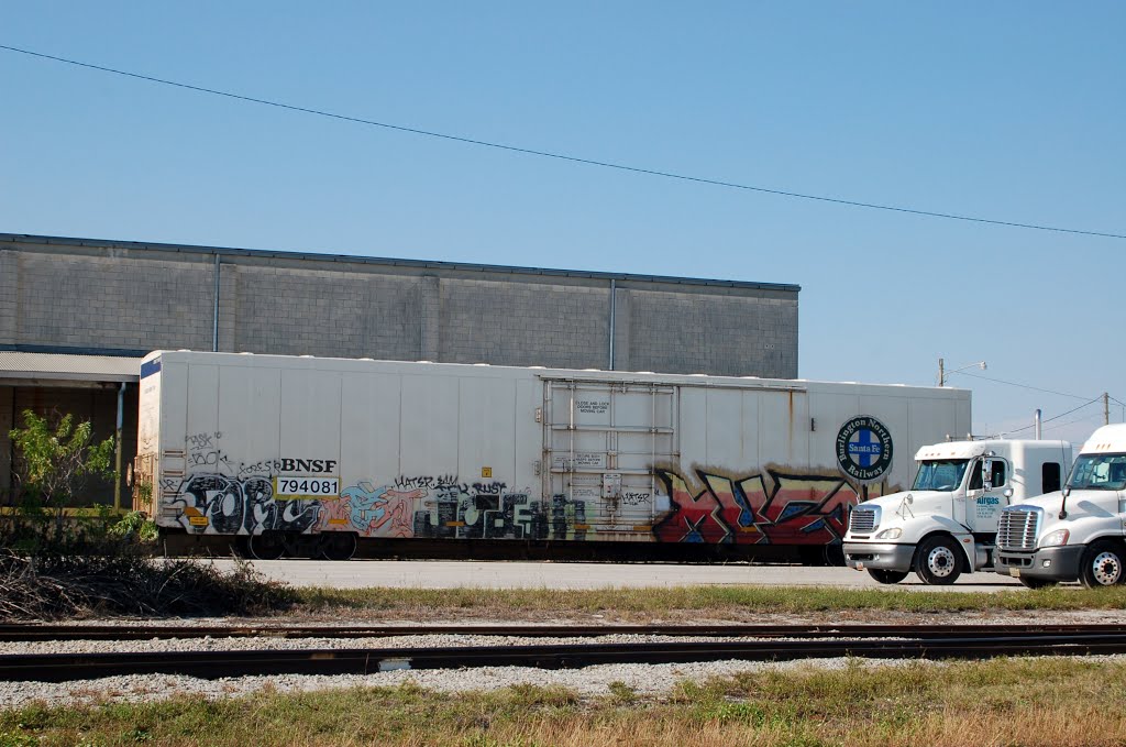 Burlington Northern Santa Fe Railway Box Car No. 794081 at Bartow, FL