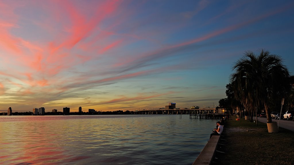 Jacksonville - Sunset Romantic