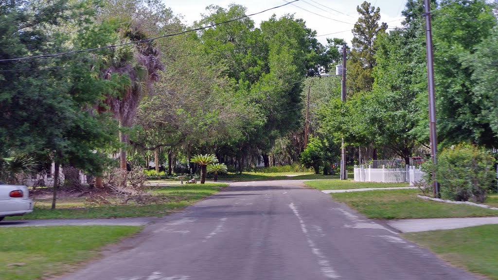 2014 04-12 Winter Haven, Florida - S 3rd St. & Brookins Ave