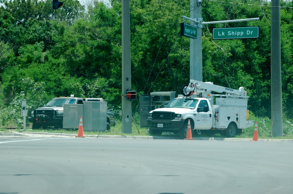 Signal work on the Florida Midland Railroad at Eloise, FL