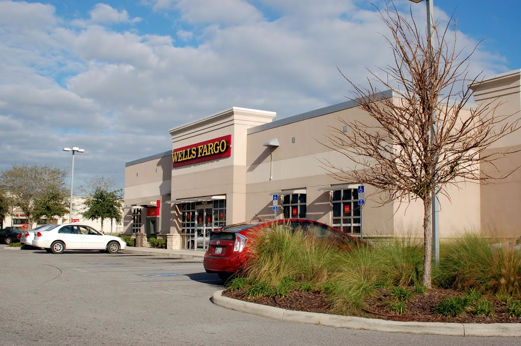 Wells Fargo Bank at Auburndale, FL