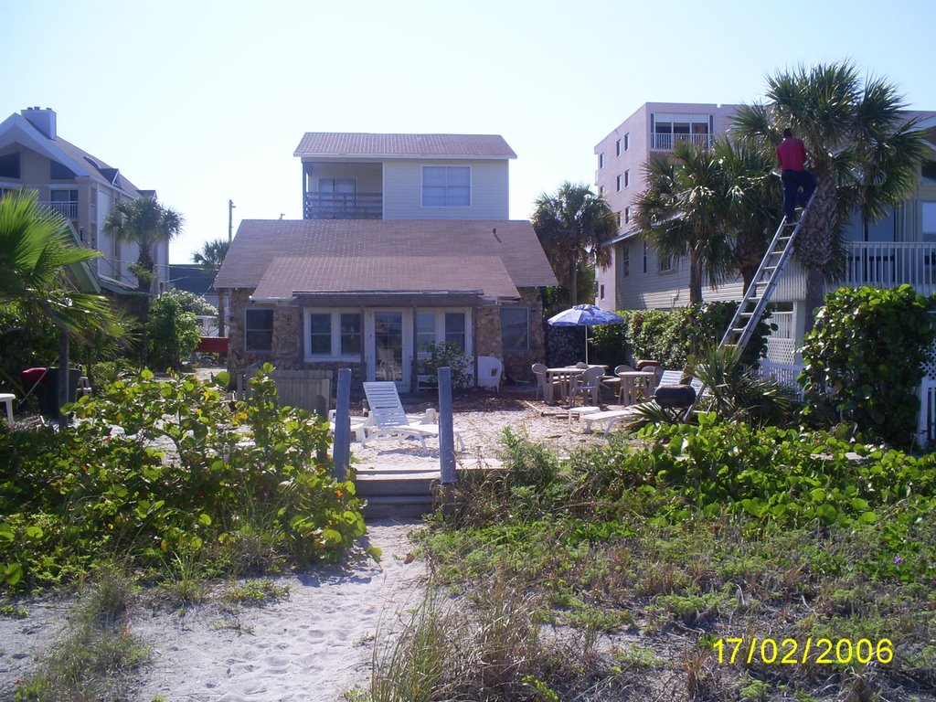 1100 Beach Trail