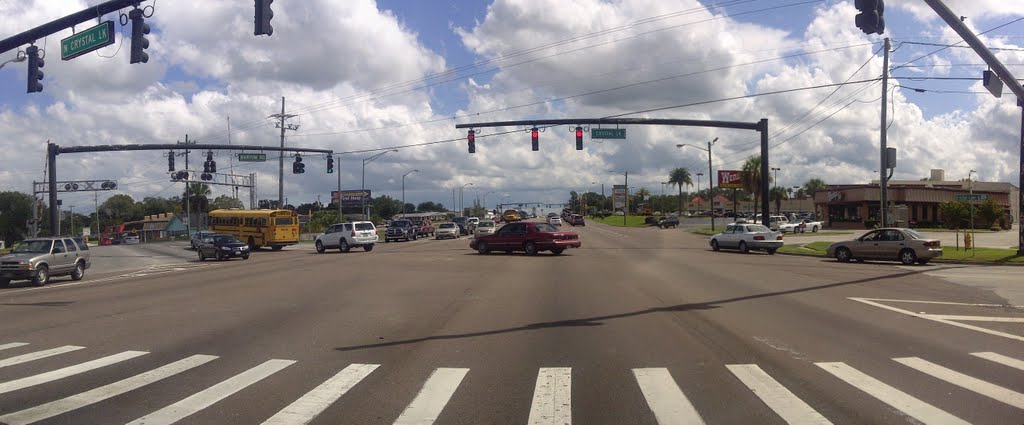 2011, Lake Bentley, Florida, USA - Crystal Lk and Bartow Rd