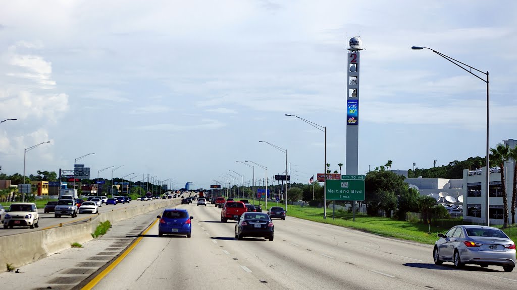 2014 07-16 Florida - along I-4 -  Fox tower