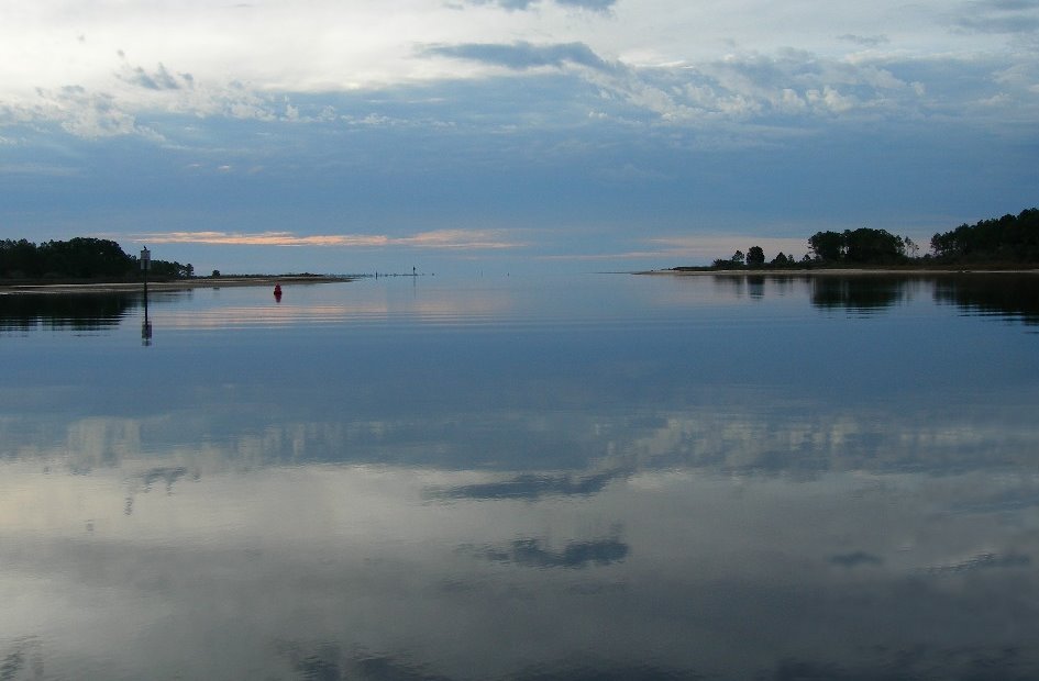 Carrabelle River @ the WakeBuoy