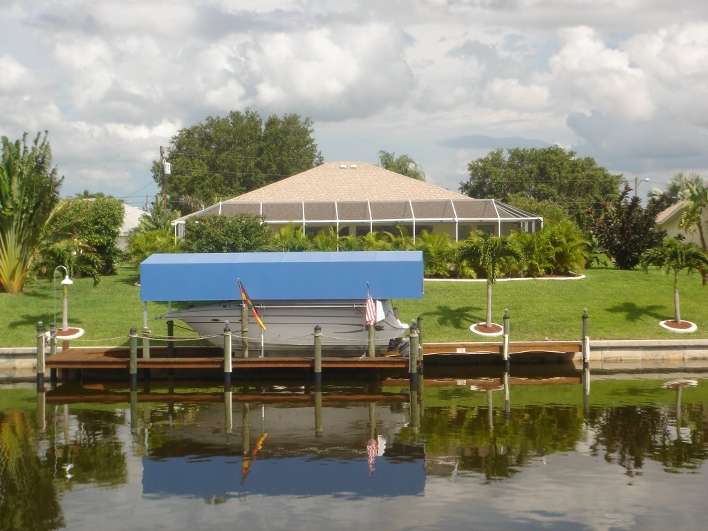 Villa Malibu back http://www.cape-coral-vacation.com/Listings/Vacationrental/View/CCV_28