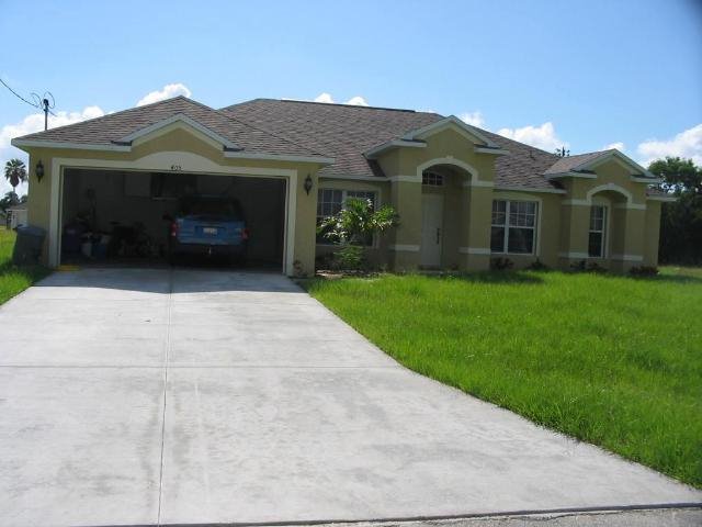 City Water! Next to School! Fenced Yard! www.cchouses.com