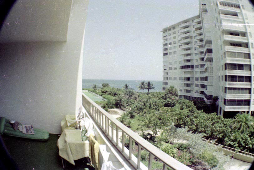 A nice East view from Key Biscayne apartment - Hermosa vista hacia el este desde el Apartamento en Key BYscaine