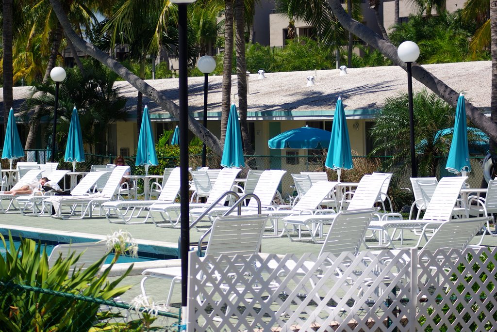 Silver Sands Motel