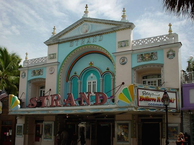 USA - Florida - Key West - Strand Theater - Duval Street (2000)