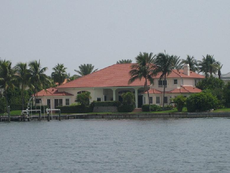 Beautiful house in Lagon side of the Boynton Beach Florida