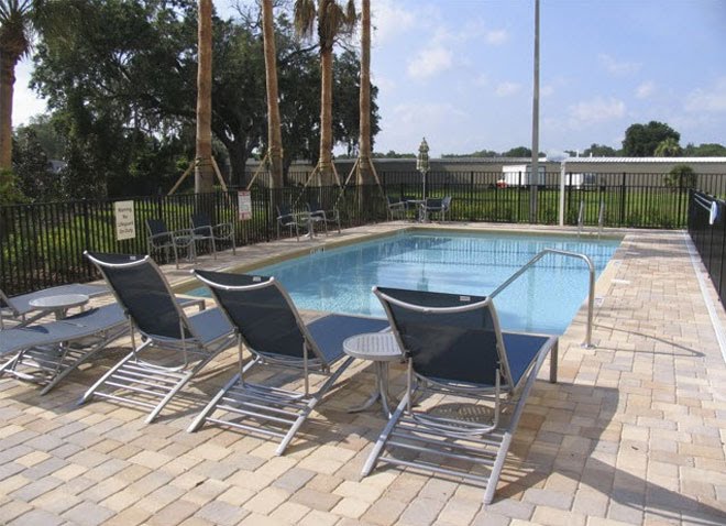 Holiday Inn Express & Suites Largo- Outdoor Pool Sitting Area
