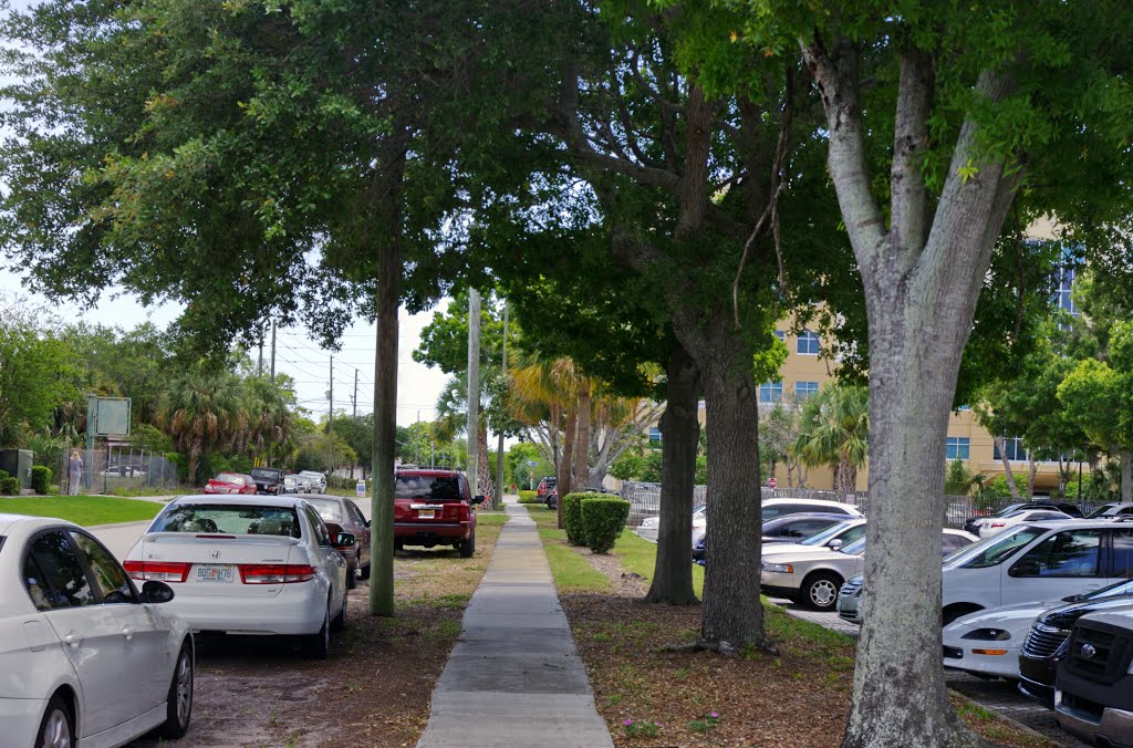 2013 04-30 Largo, Florida - 13th St