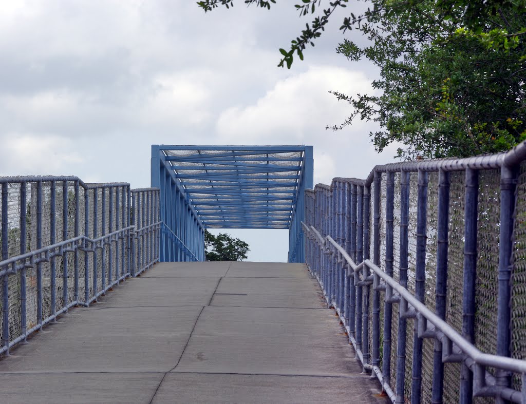 2013 05-02 Largo, Florida - Pedestrian, bicycle over pass of West Bay Rd.