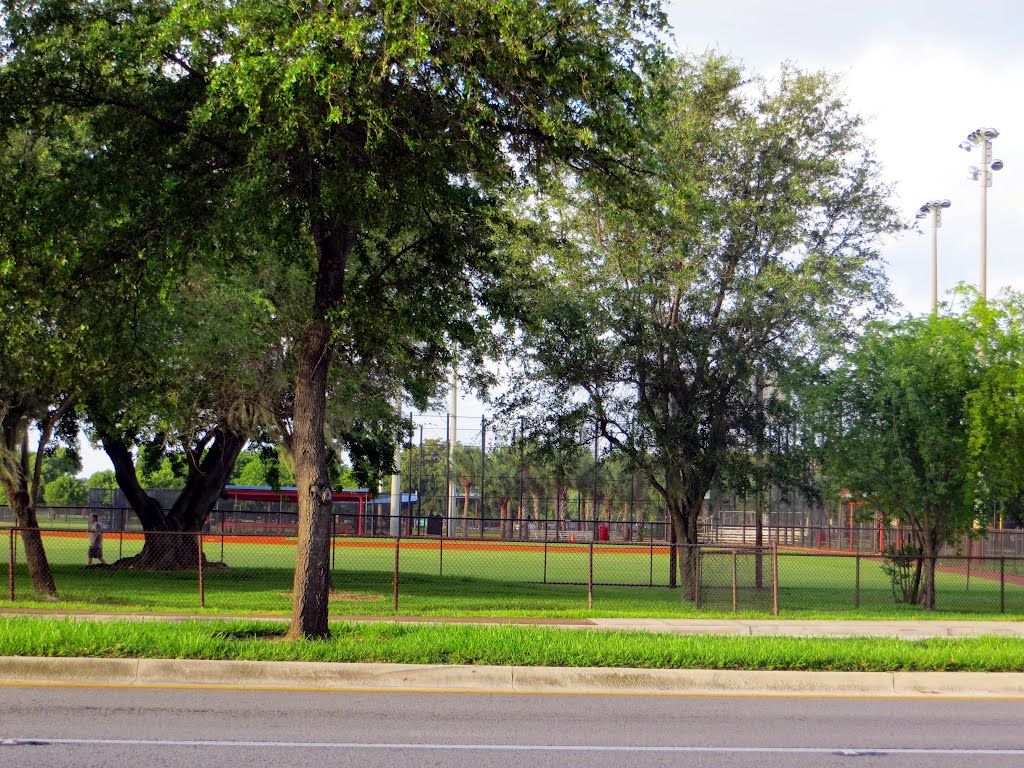 Victoria Park (07/2012)