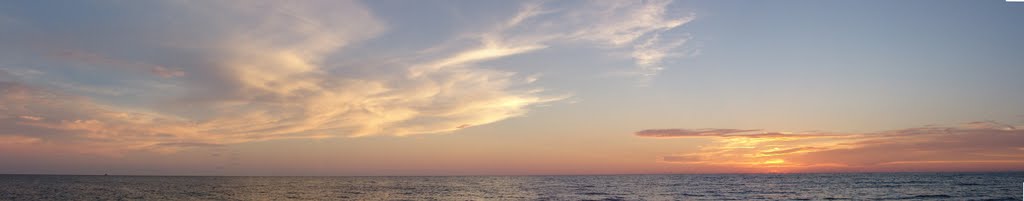 panoramic of glowing sky, Madeira Beach Fla (9-12-2010)