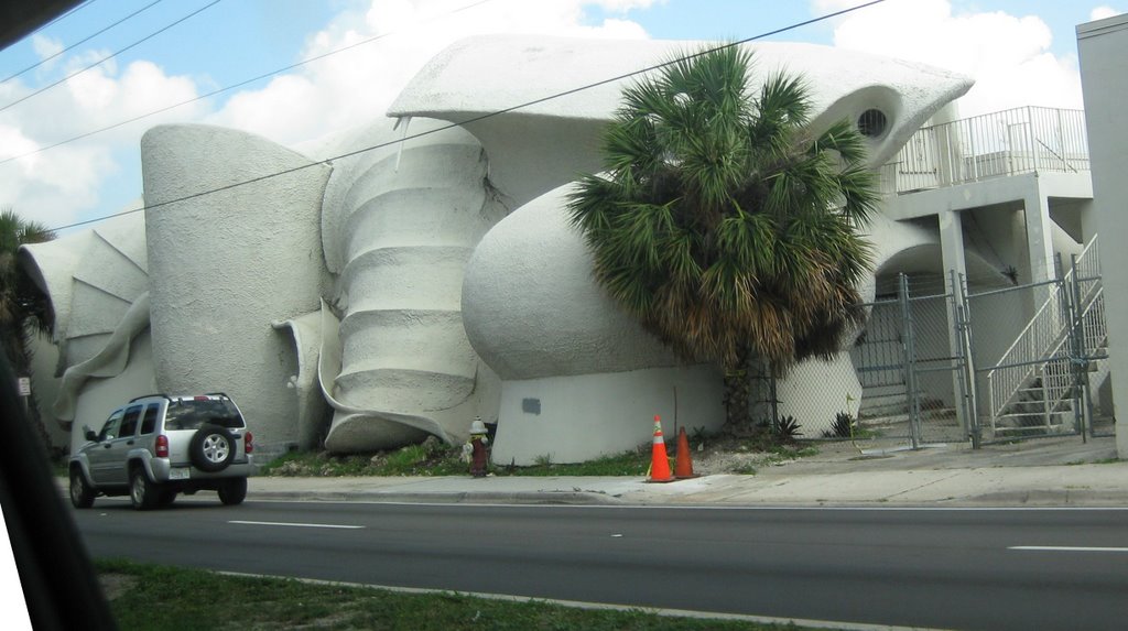 Gaudi in Hialeah