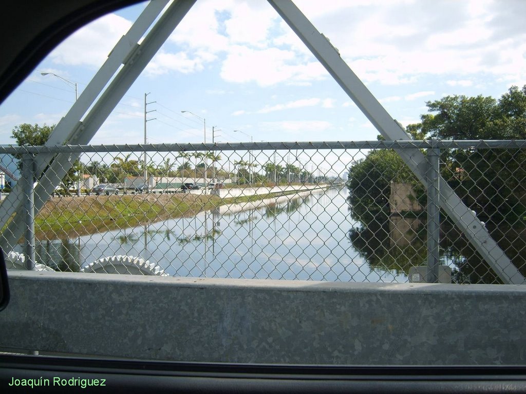 Cruce sobre el Canal Okeechobee
