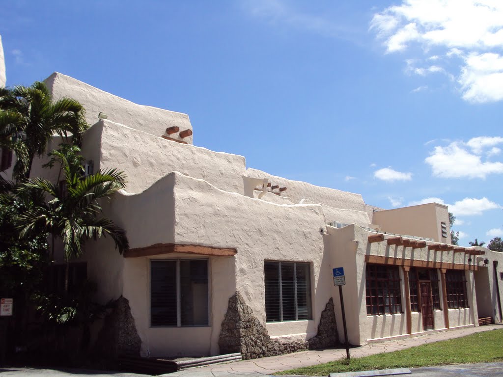 Pueblo Revival Architentonic Style. (Fairhavens)was built in 1926 by Glenn Curtiss and designed by architect Bernard E. Muller.
