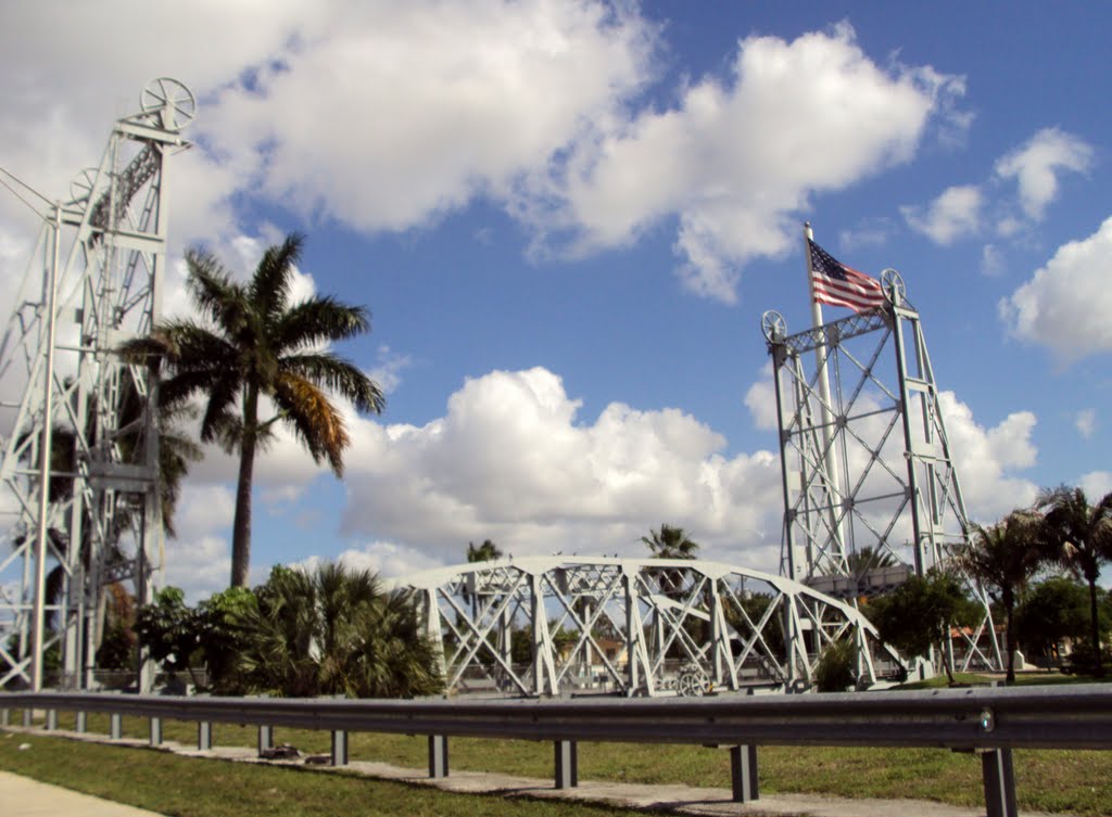 The Beautiful PARKER VERTICAL LIFT BRIDGE over Canal Okeechobee