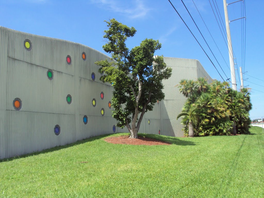 Dotted Wall &Tree