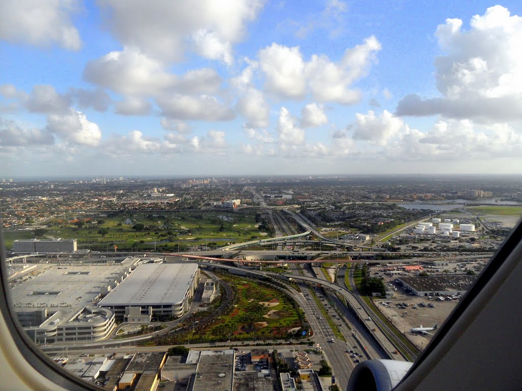 440 pax, +de 340 T, +de 310 km/h....18:01H, airborne/ en lair cap à lest!