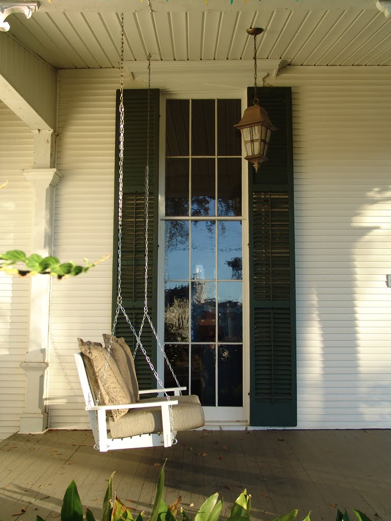 porch swing next to antibellum window, Dekle-Brunner house, Marianna Fla (1-3-2012)