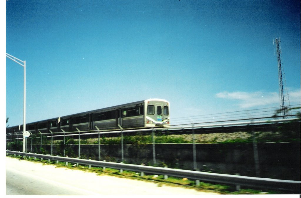 Metrorail at Nw 72 ave.