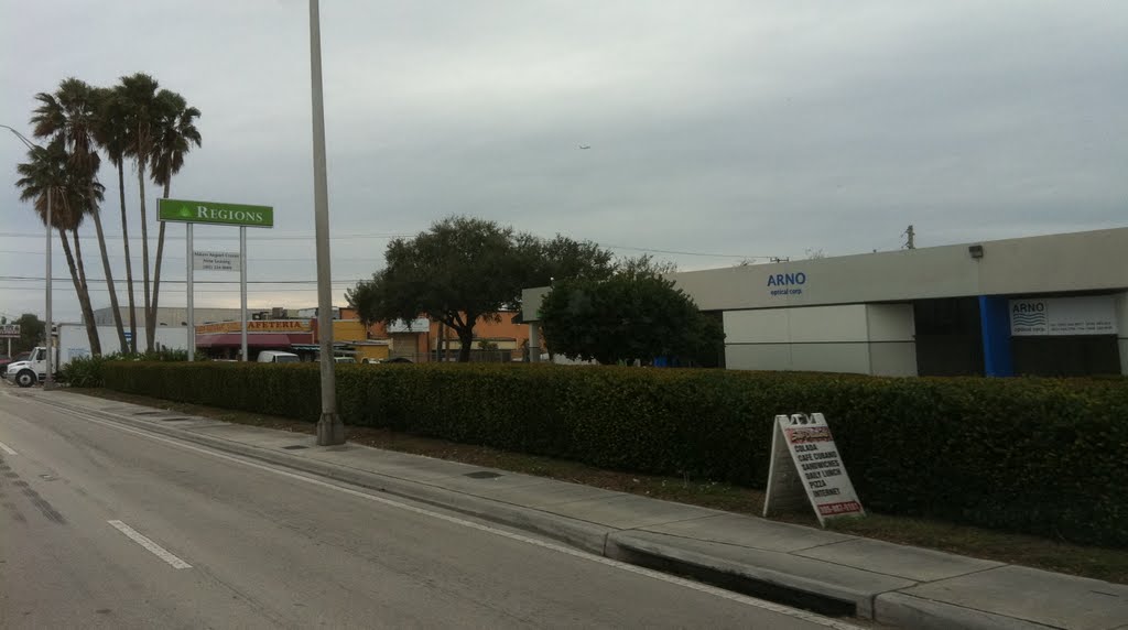 Regions Bank en la 72nd Avenida