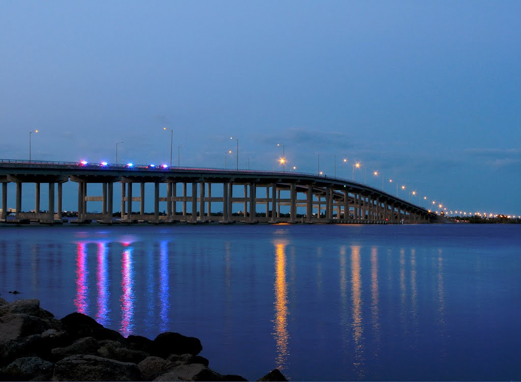 Cops on the Causeway