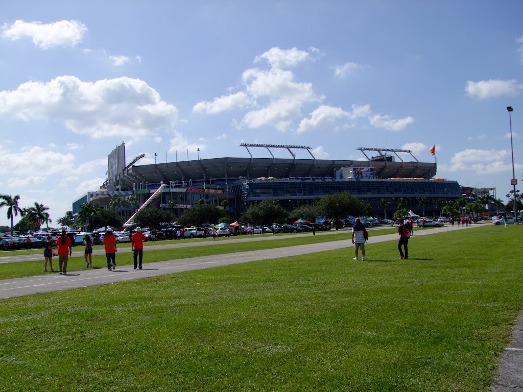 Sun Life Stadium Spielstätte der Miami Dolphins (NFL) & der University of Miami (NCAA) --2011--