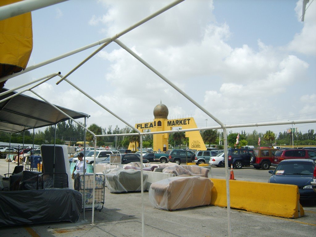 Opa Locka FLEA  MARKET