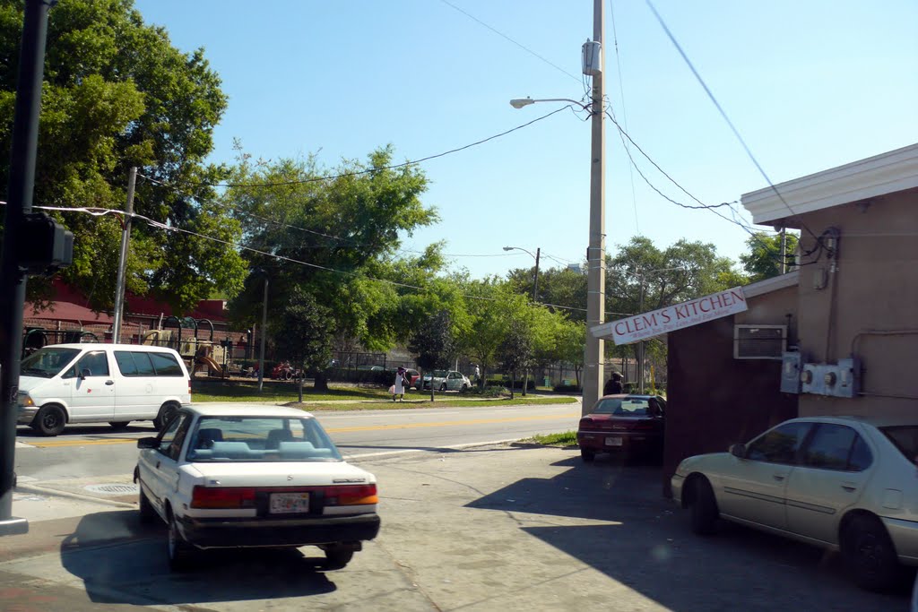 W. Washington St
