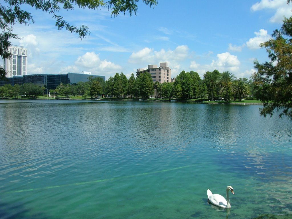 Orlando, Eola Lake