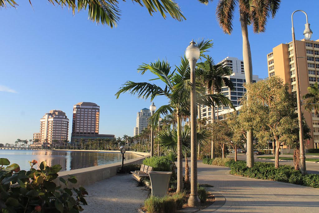 Morning along Intracoastal waterway