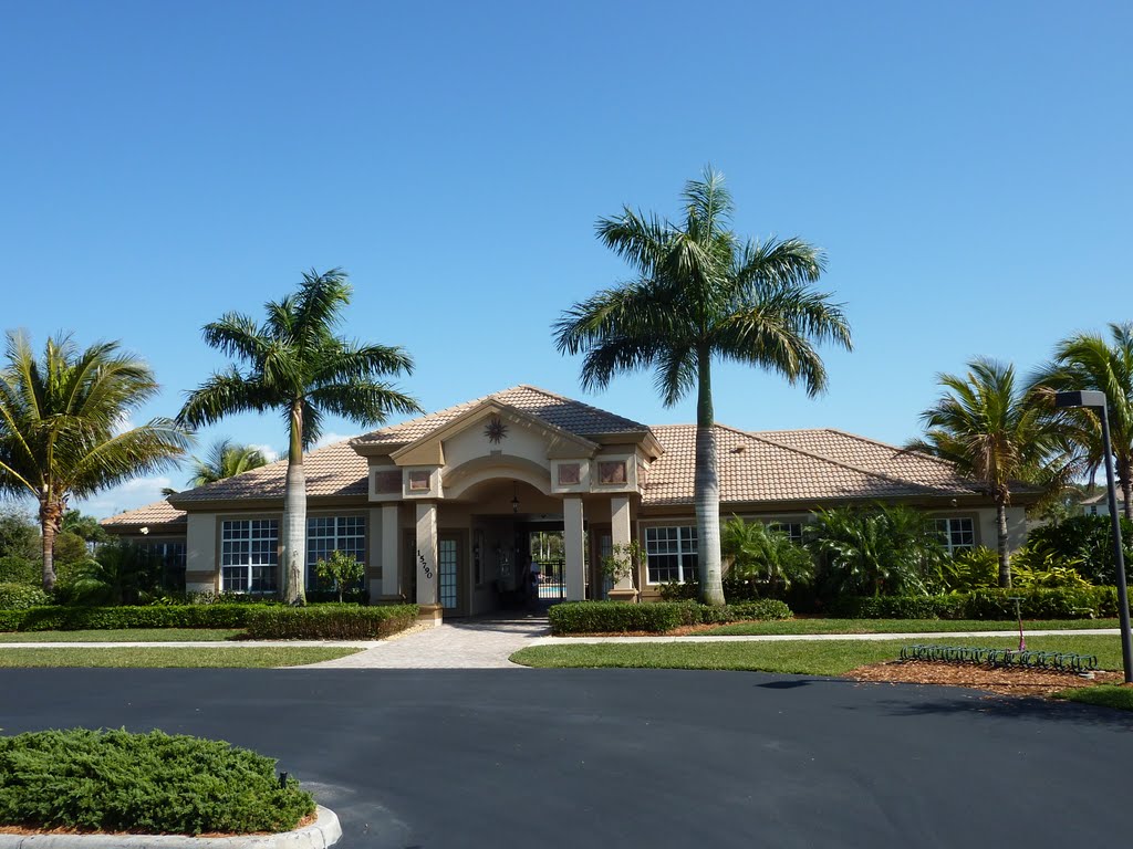 The Delasol Club House & Amenity Center www.BuyUpNaples.com