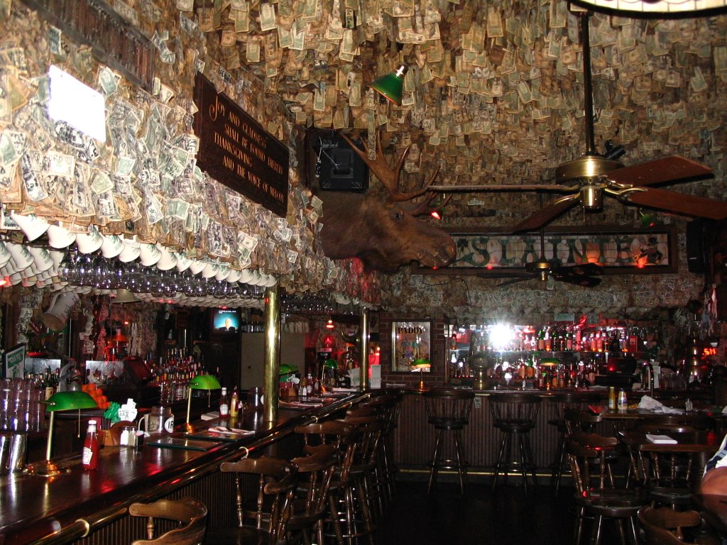 FLORIDA  - Pensacola - McGuires Irish Pub