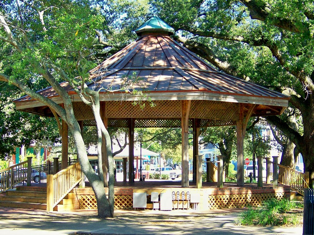 Seville Squares Gazebo